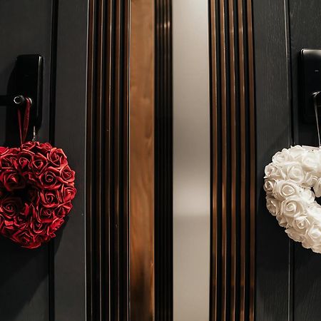 Four Sisters Luxury Rooms In Siauliai Eksteriør bilde